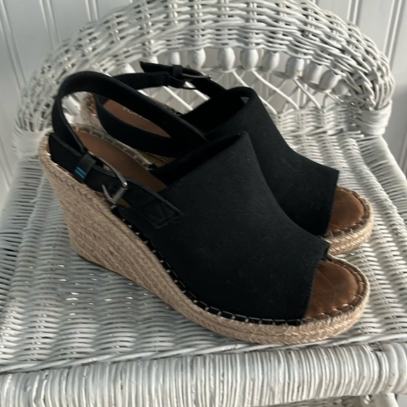 Toms Shoes - Toms espadrilles, wedges . Open toe heel.